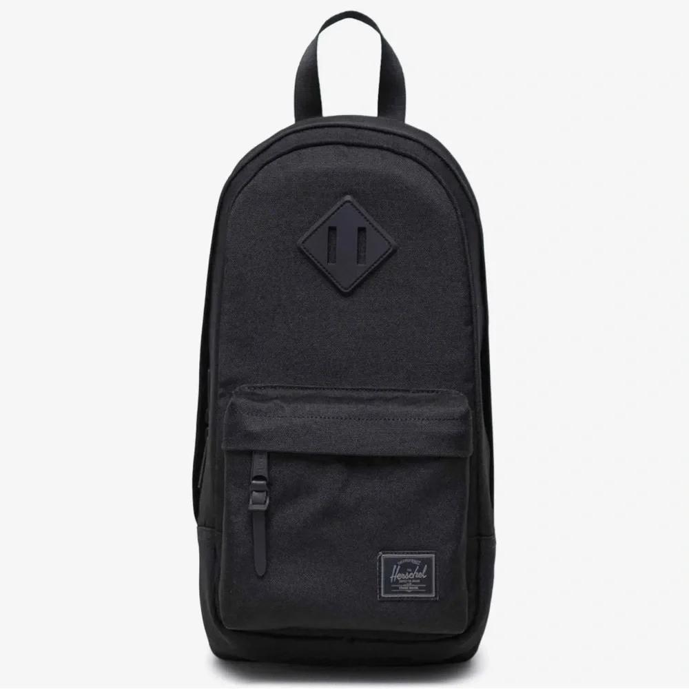 NWT: Herschel Heritage Shoulder Bag (Black) - Picture 1 of 4